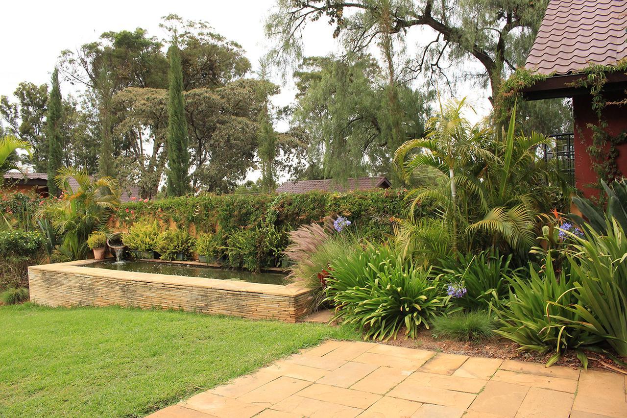 Le Rustique Hotel Nanyuki Bagian luar foto
