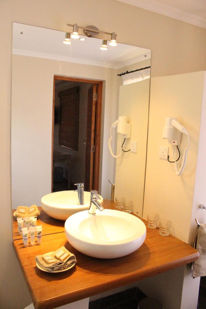Le Rustique Hotel Nanyuki Bagian luar foto