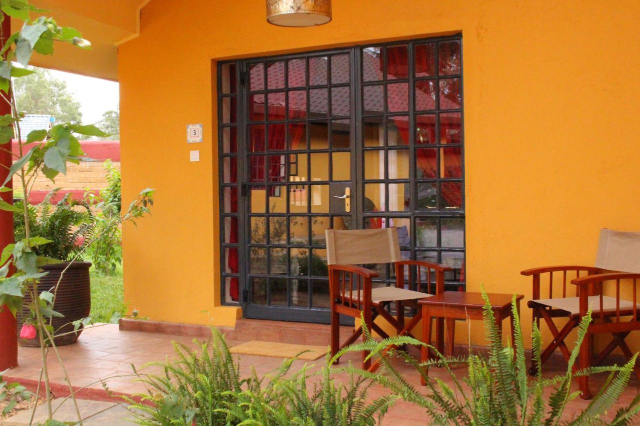 Le Rustique Hotel Nanyuki Bagian luar foto